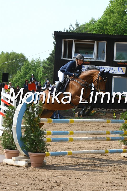 104M6879_Katja_Stil L.JPG